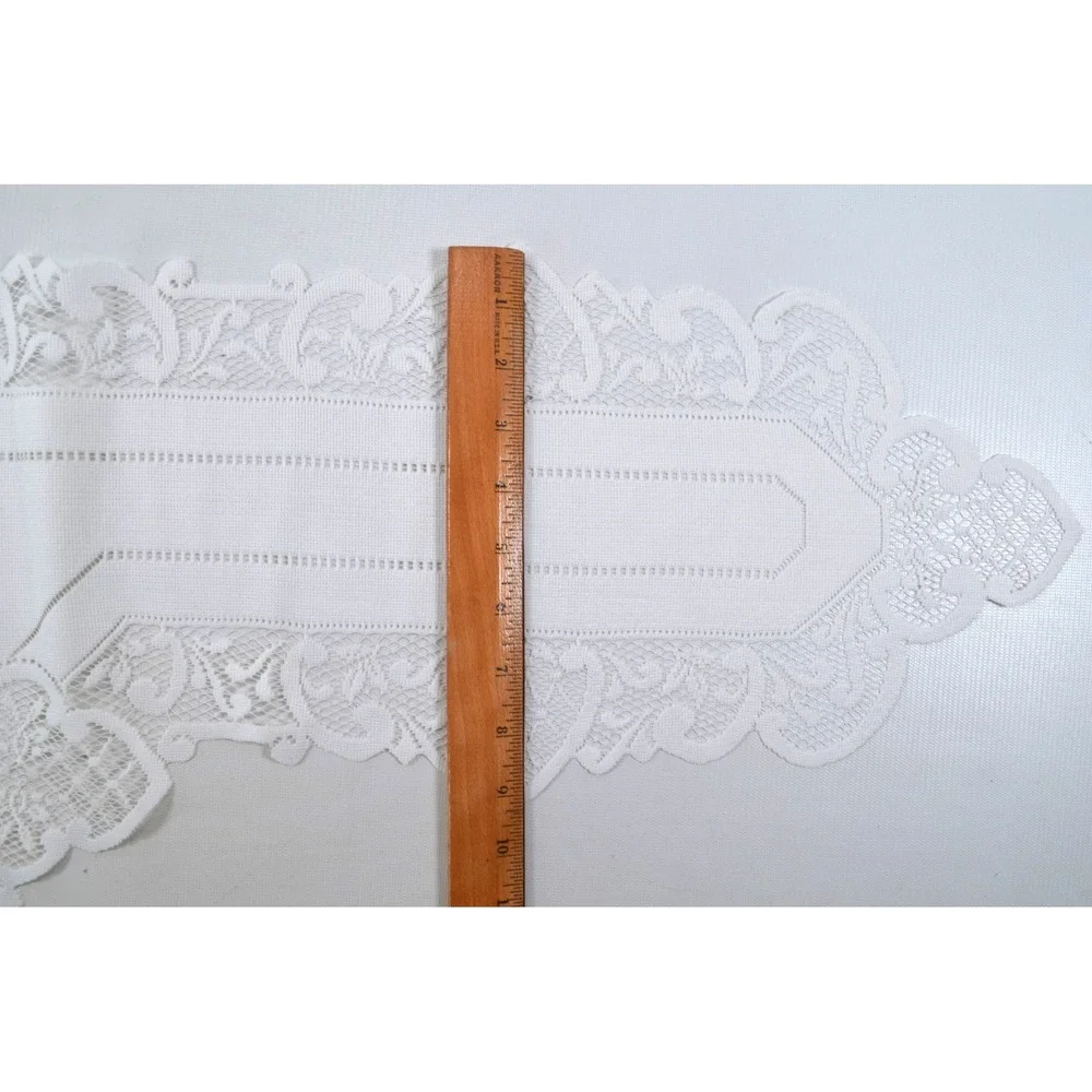 White Lace Table Runner With Pink Flowers Classic 88